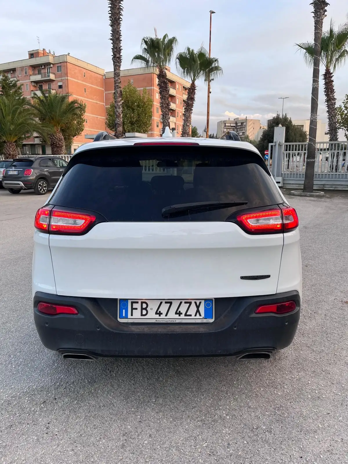 Jeep cherokee night eagle